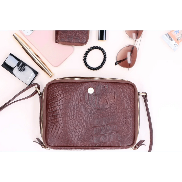 Op model Fmme croco print crosbody tas bruin #kleur_bruin