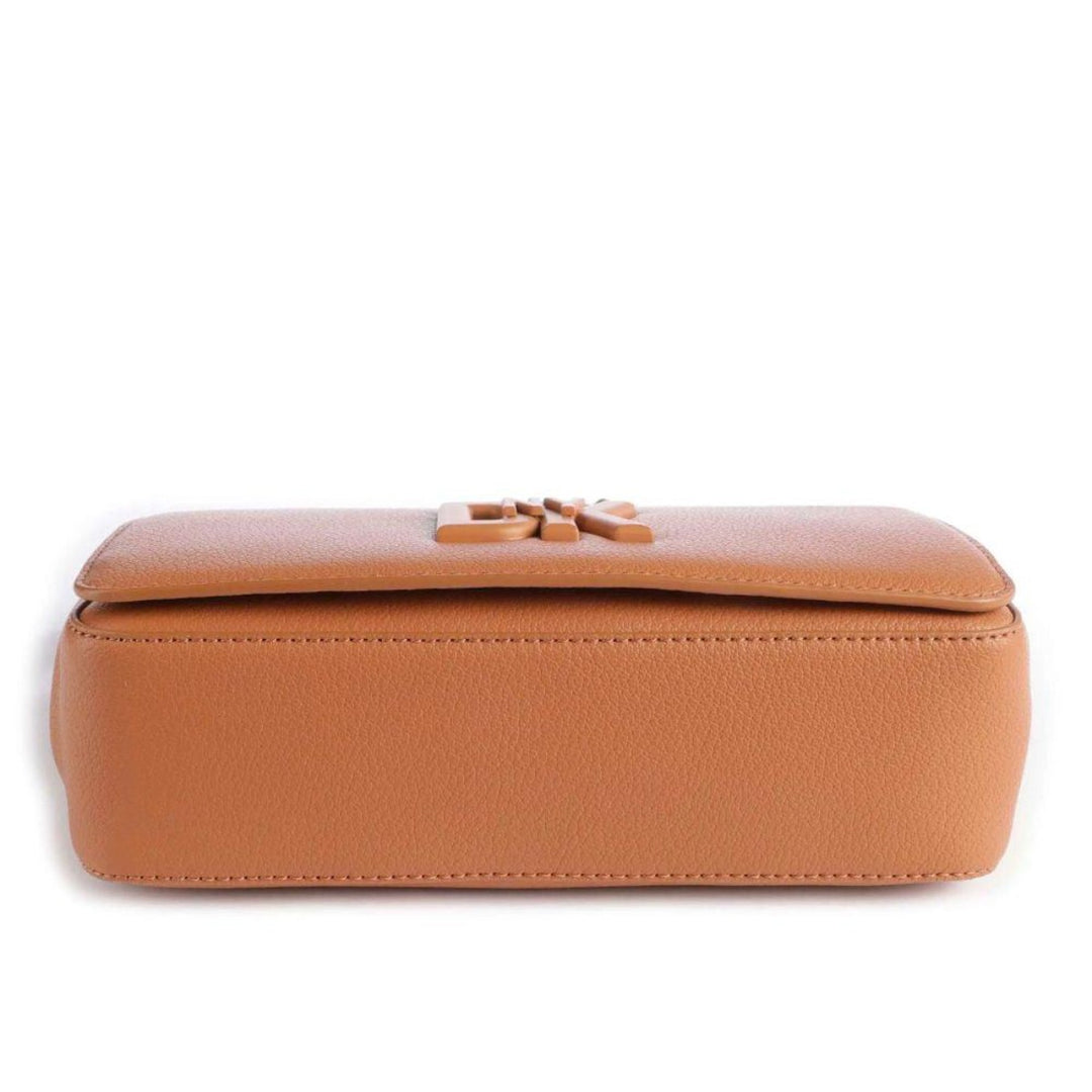 Onderkant DKNY Seventh leren schoudertas camel #kleur_camel