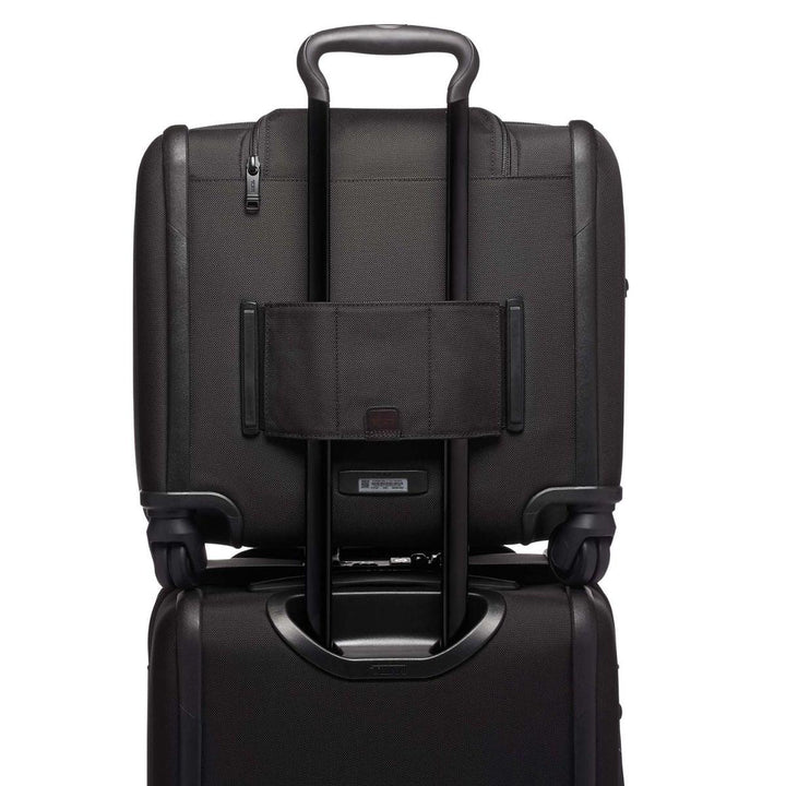 Tumi | Alpha Bravo | Compact aktetas op wielen 40,5 cm
