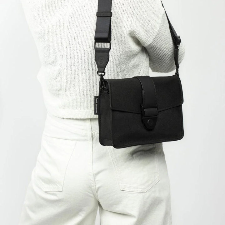 Op model Bold banana Crossover Black M #kleur_black