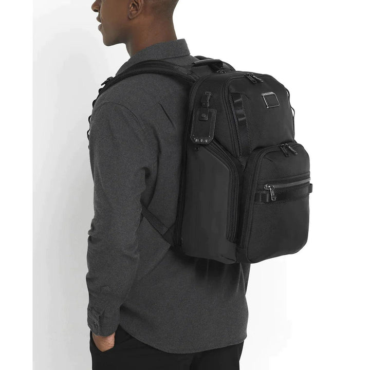#kleur_black