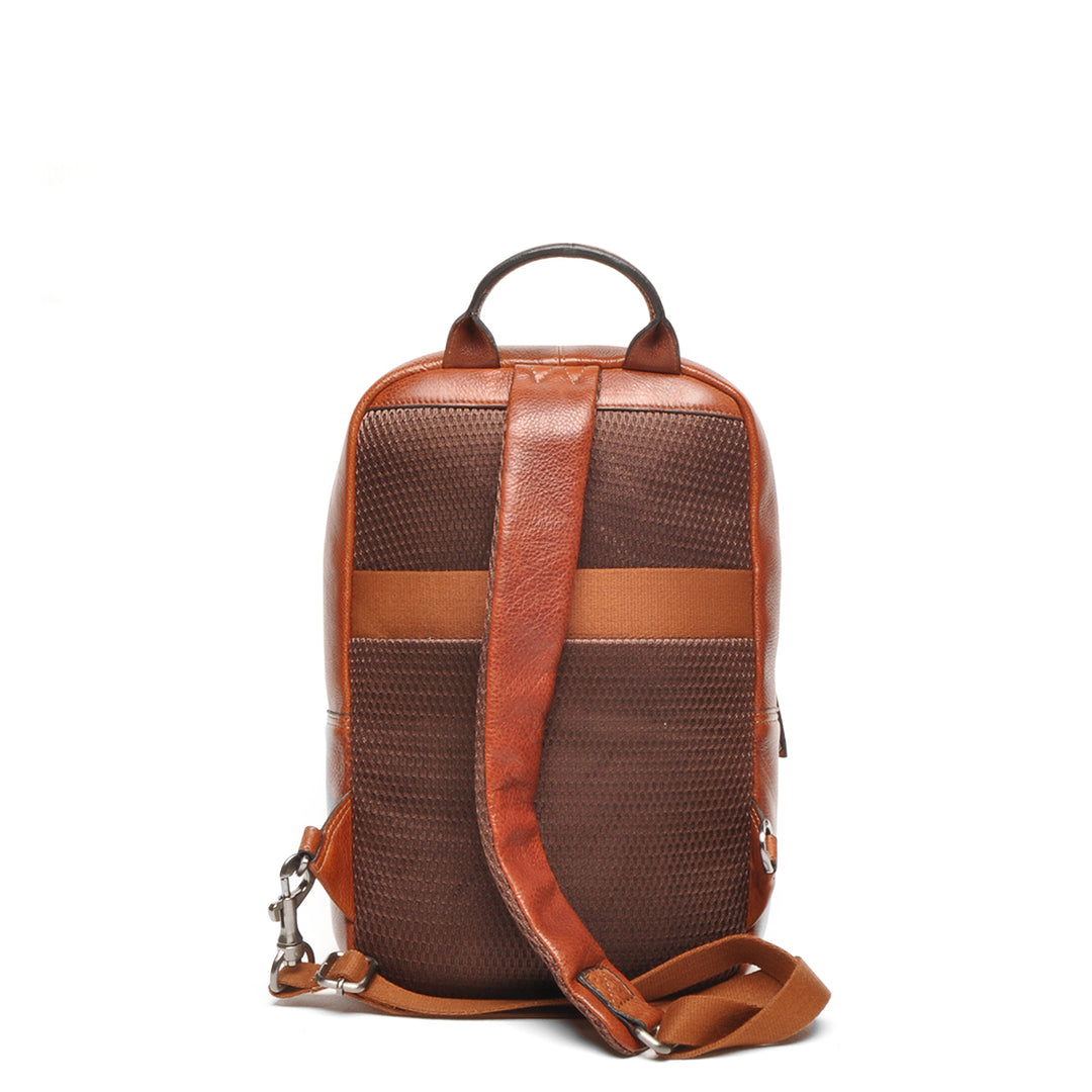 Achterkant van de Berba Lucca 335-869 in het cognac #kleur_cognac