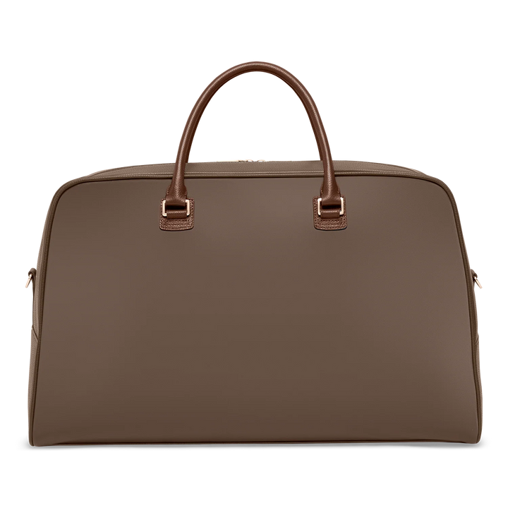 Achterkant van de SUITSUIT Weekender uit de Serenity collectie chocolade #kleur_chocolade