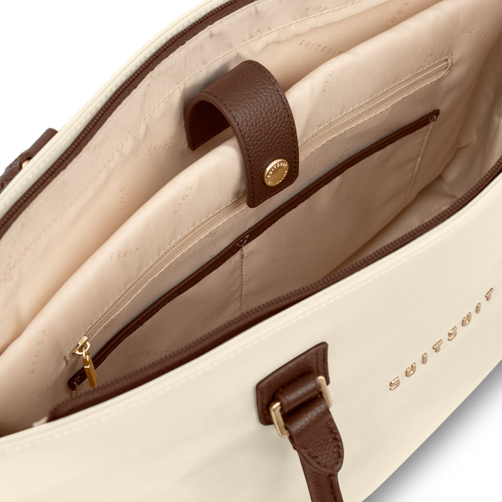 Binnenkant met laptop vak #kleur_whisper-white