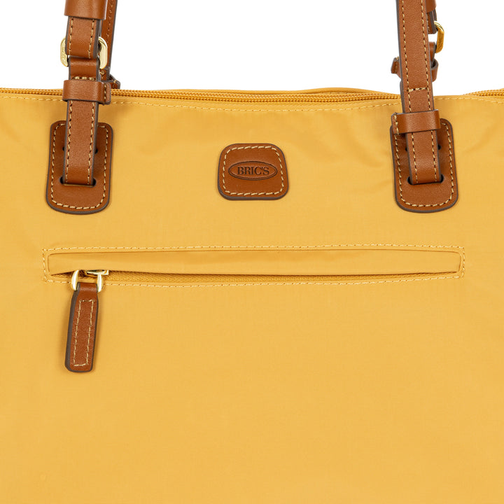 Details van het materiaal van de Bric's grote shopper in honey #kleur_honey