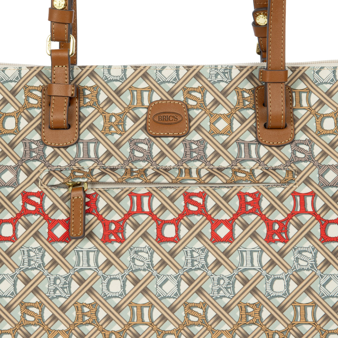 Details van het materiaal van de Bric's grote shopper in Macramé in gebruik #kleur_macrame