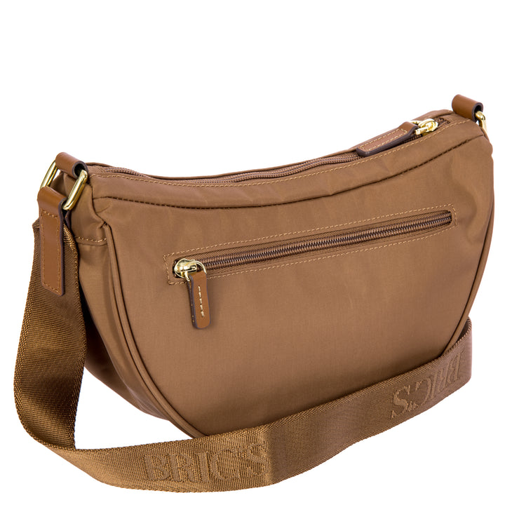 Achterkant van de Bric's halfmoon bag #kleur_brownie