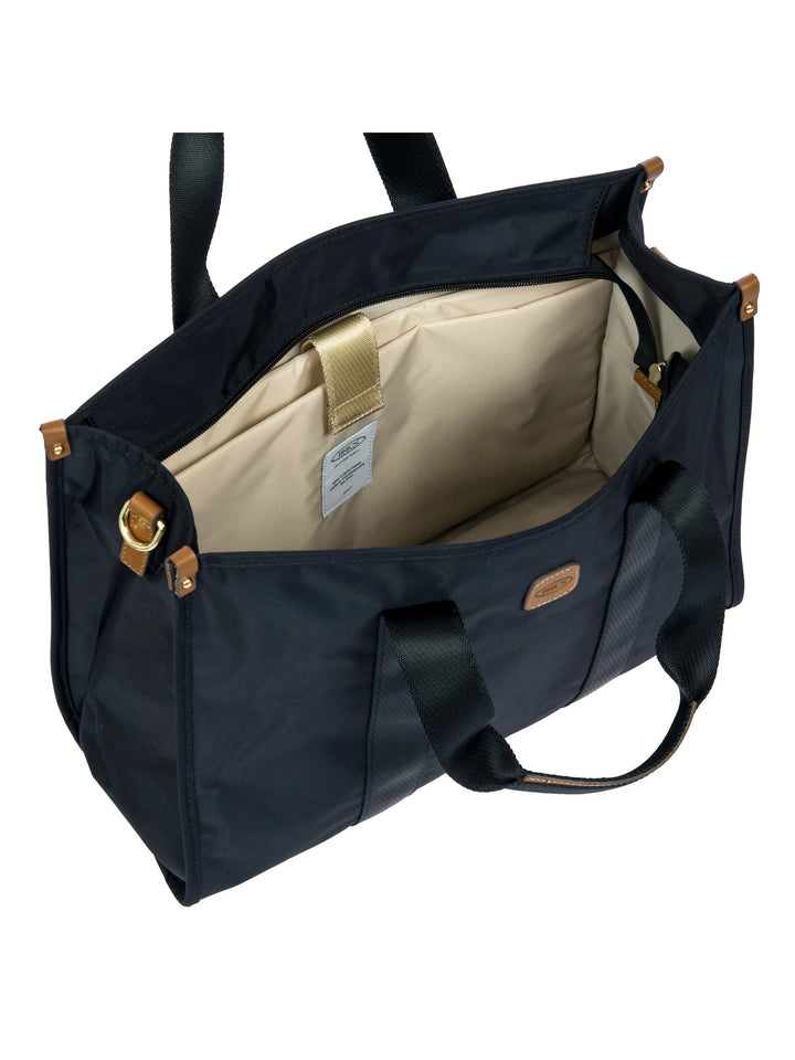 Binnenkant van de grote laptop tas van Bric's #kleur_navy