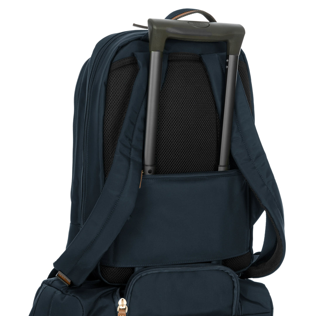In gebruik of een koffer #kleur_navy