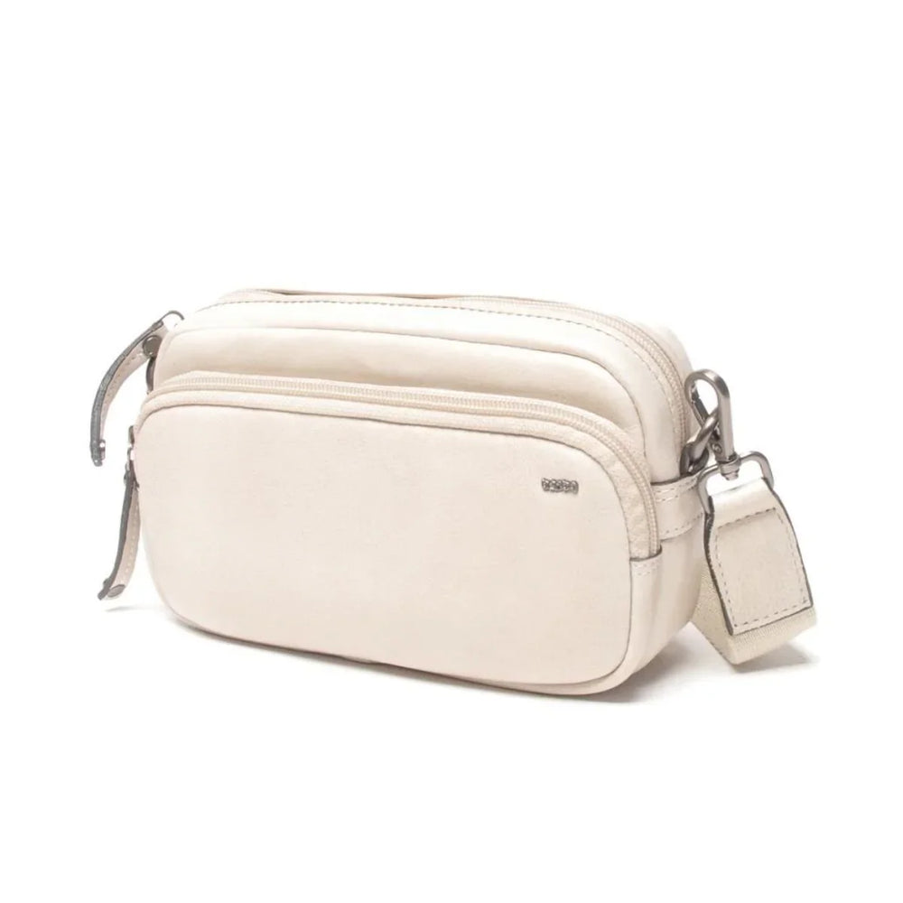 Voorzijde van de Berba 335-055 crossover tas chalk #kleur_chalk