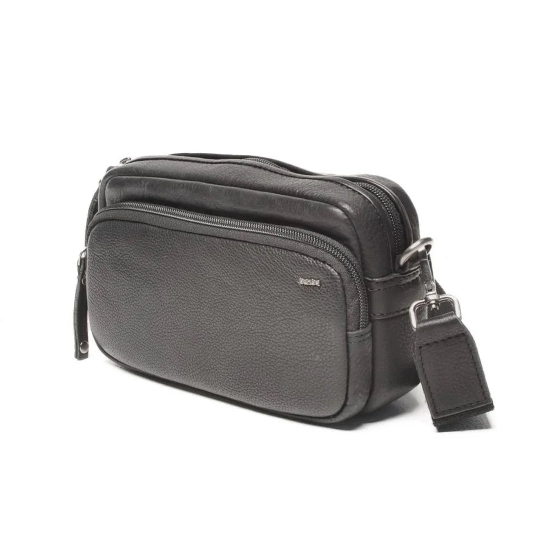Voorzijde van de Berba 335-055 crossover tas zwart #kleur_zwart