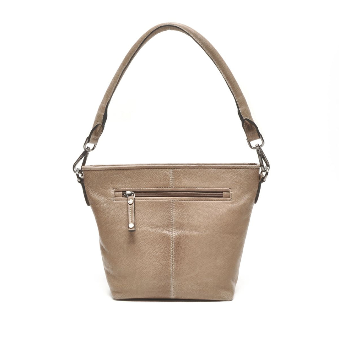 Achterkant van het leer van de Berba Lucca 052 leren schoudertas dust #kleur_dust