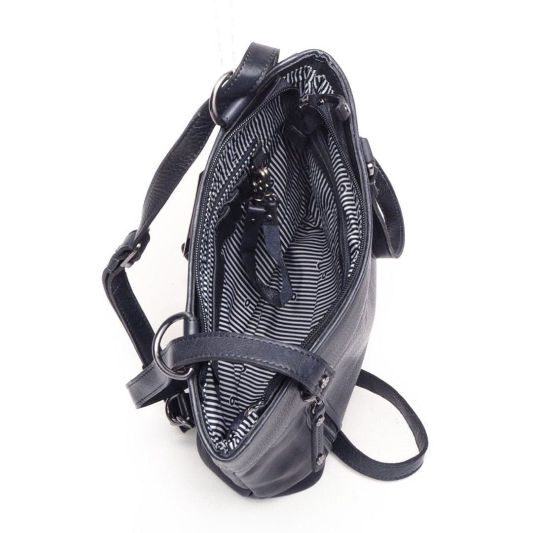 Binnenkant van de Berba Lucca 335-697 rugzak en schoudertas in de kleur navy #kleur_navy