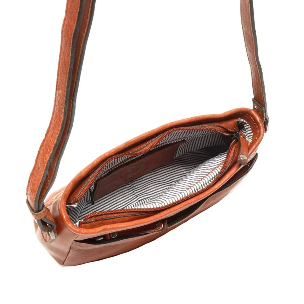 Binnenkant Berba 043 leren crossbodytas cognac #kleur_cognac