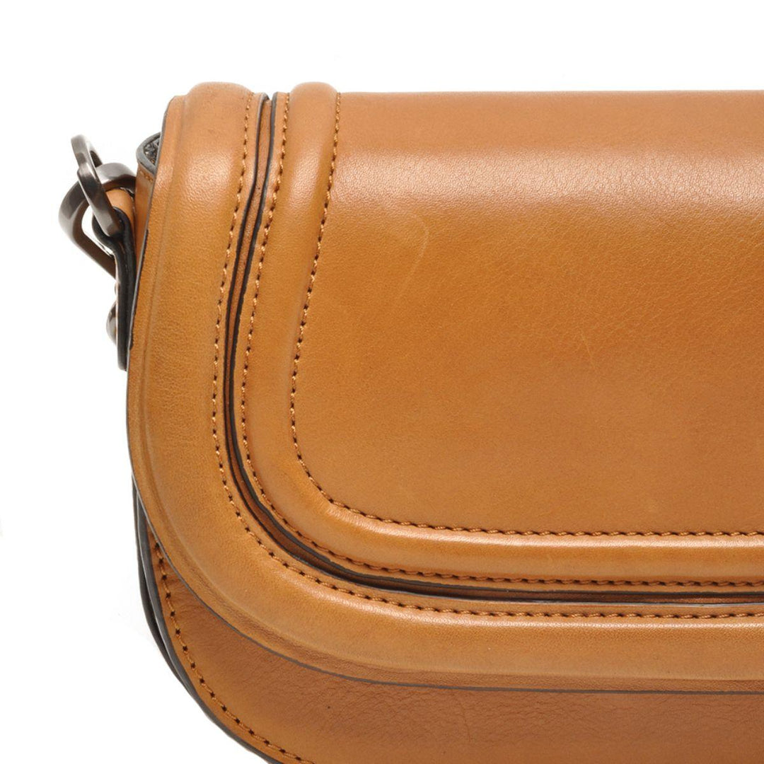 Details van het materiaal #kleur_cognac