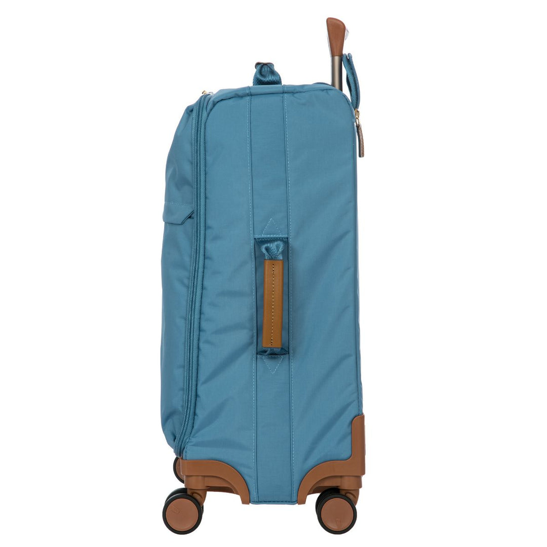 Zijkant Bric's x-bag 58117 spinner handbagage sky #kleur_sky