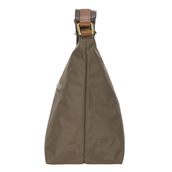 Zijkant van de Bric's 45056 uit de X-collection in nut #kleur_nut