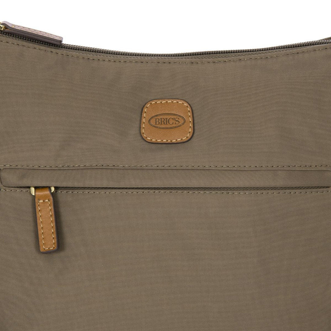 Details van het materiaal van de Bric's 45056 uit de X-collection in nut #kleur_nut