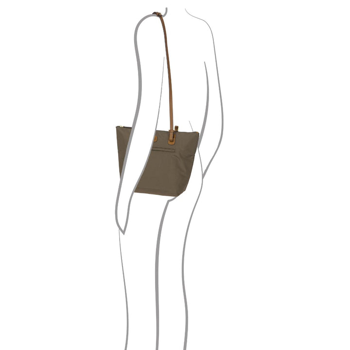De Bric's X-Collection 45071 middelmaat shopper nut in gebruik #kleur_nut