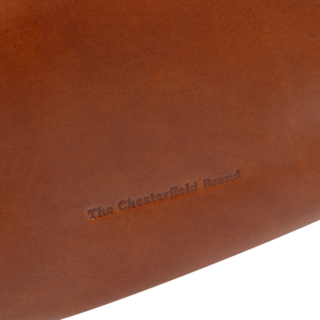 Details van de Chesterfield Alexandria cognac #kleur_cognac
