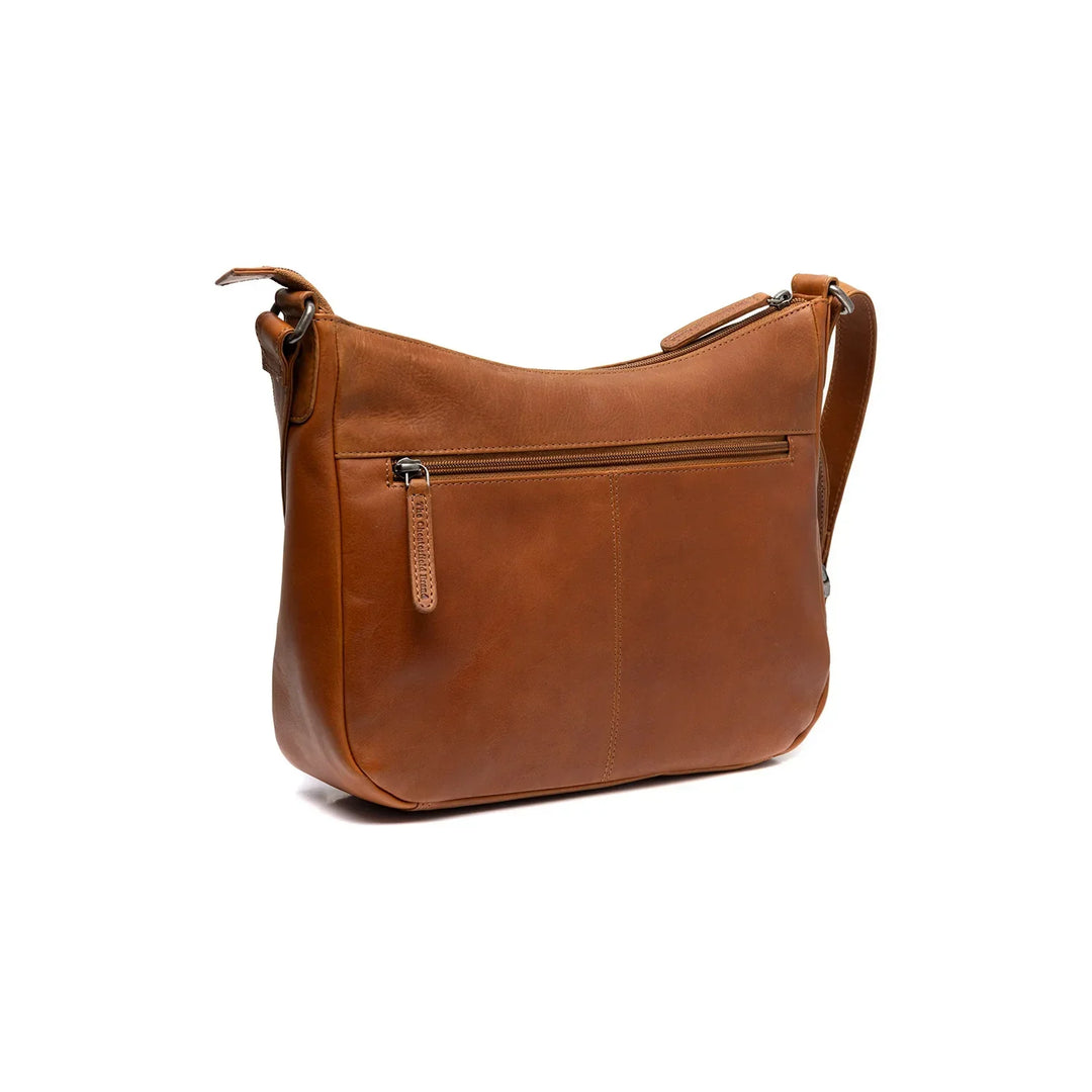 Achterkant van de The Chesterfield Loraine in het cognac #kleur_cognac