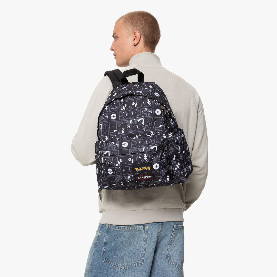 Op model van de eastpak Day pak'r pokemon-black #kleur_pokemon-black