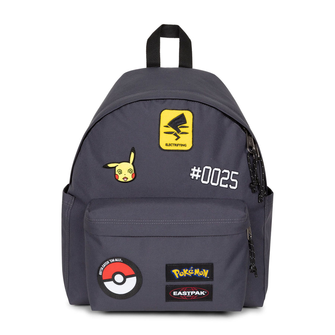 Voorkant van de eastpak Day pak'r pokemon-patches #kleur_pokemon-patches