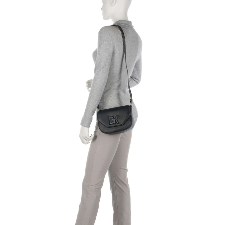 In gebruik van de DKNY Seventh Avenue schoudertas zwart #kleur_zwart