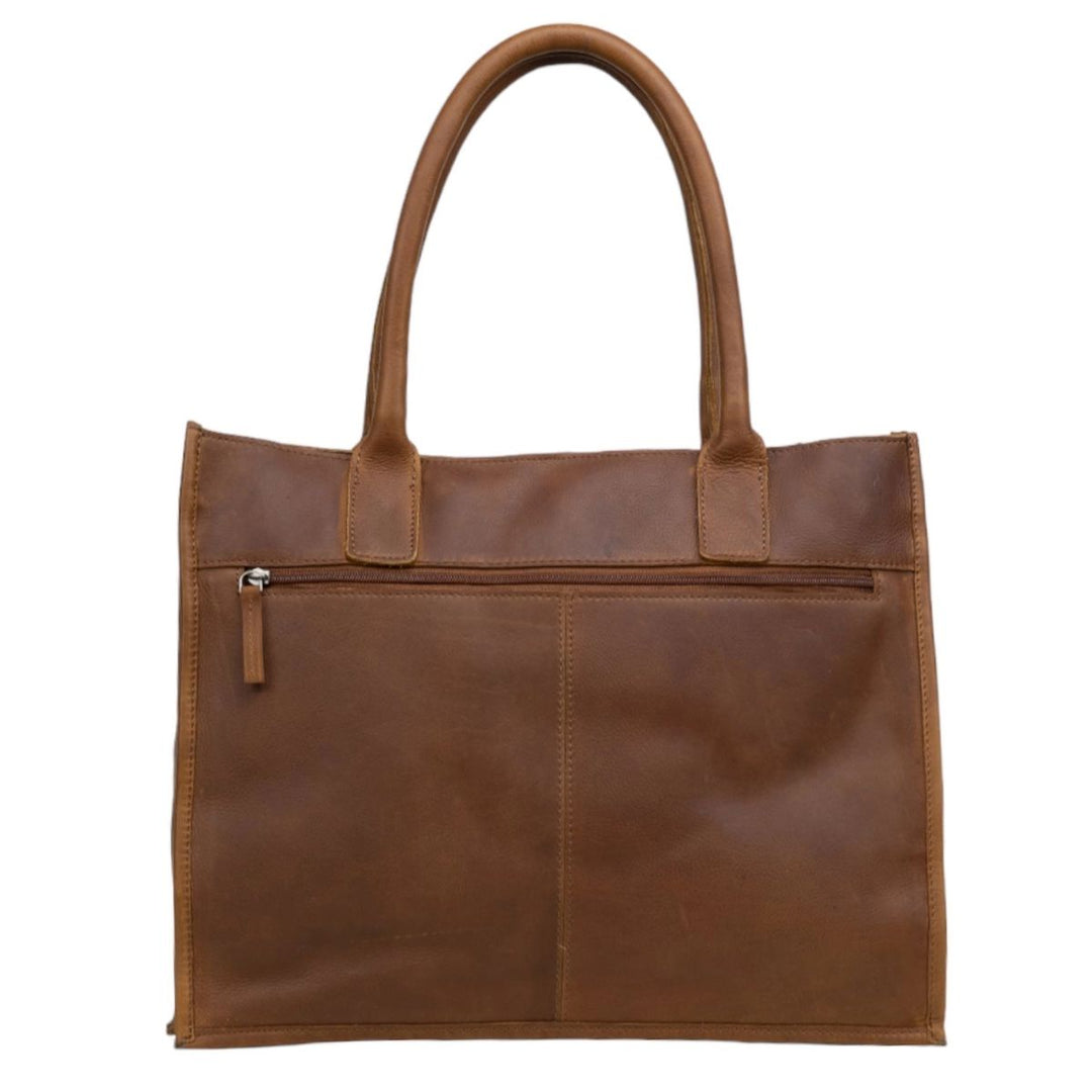 Achterkant van de DSTRCT Preston Park dames laptoptas 16 inch cognac #kleur_cognac