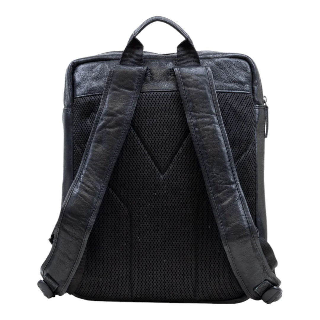 Achterkant DSTRCT State Street laptop rugzak 16 inch zwart #kleur_zwart