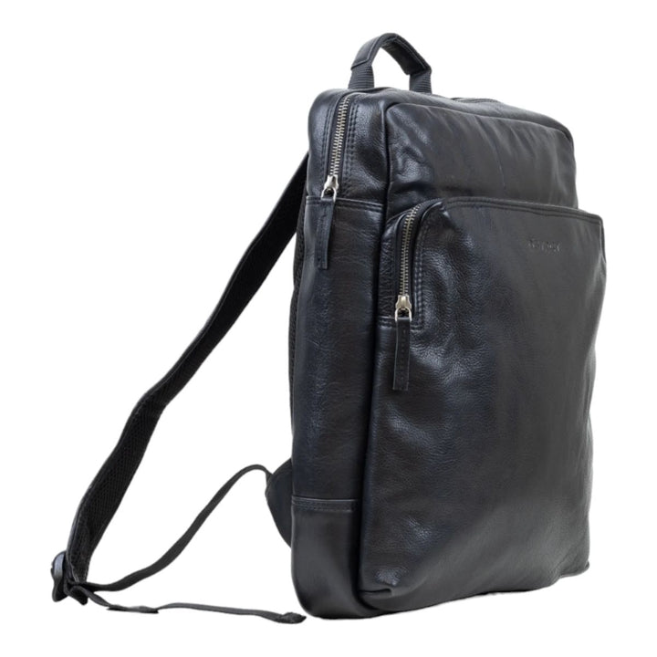 Voorzijde DSTRCT State Street laptop rugzak 16 inch zwart #kleur_zwart