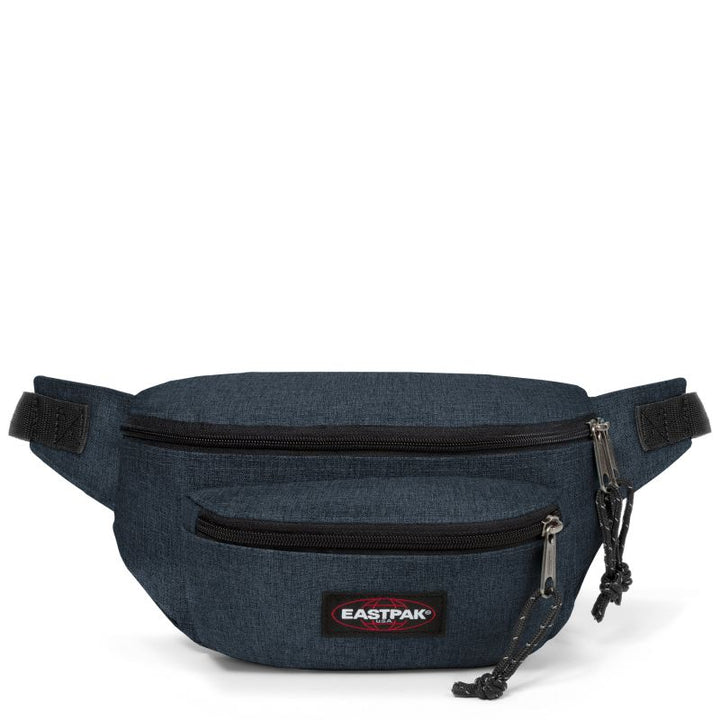 Voorkant van de Eastpak Doggy bag Triple-Denim #kleur_triple-denim