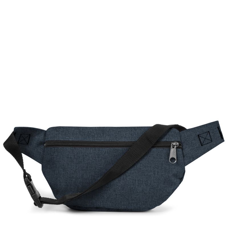 Achterkant van de Eastpak Doggy bag Triple-Denim #kleur_triple-denim