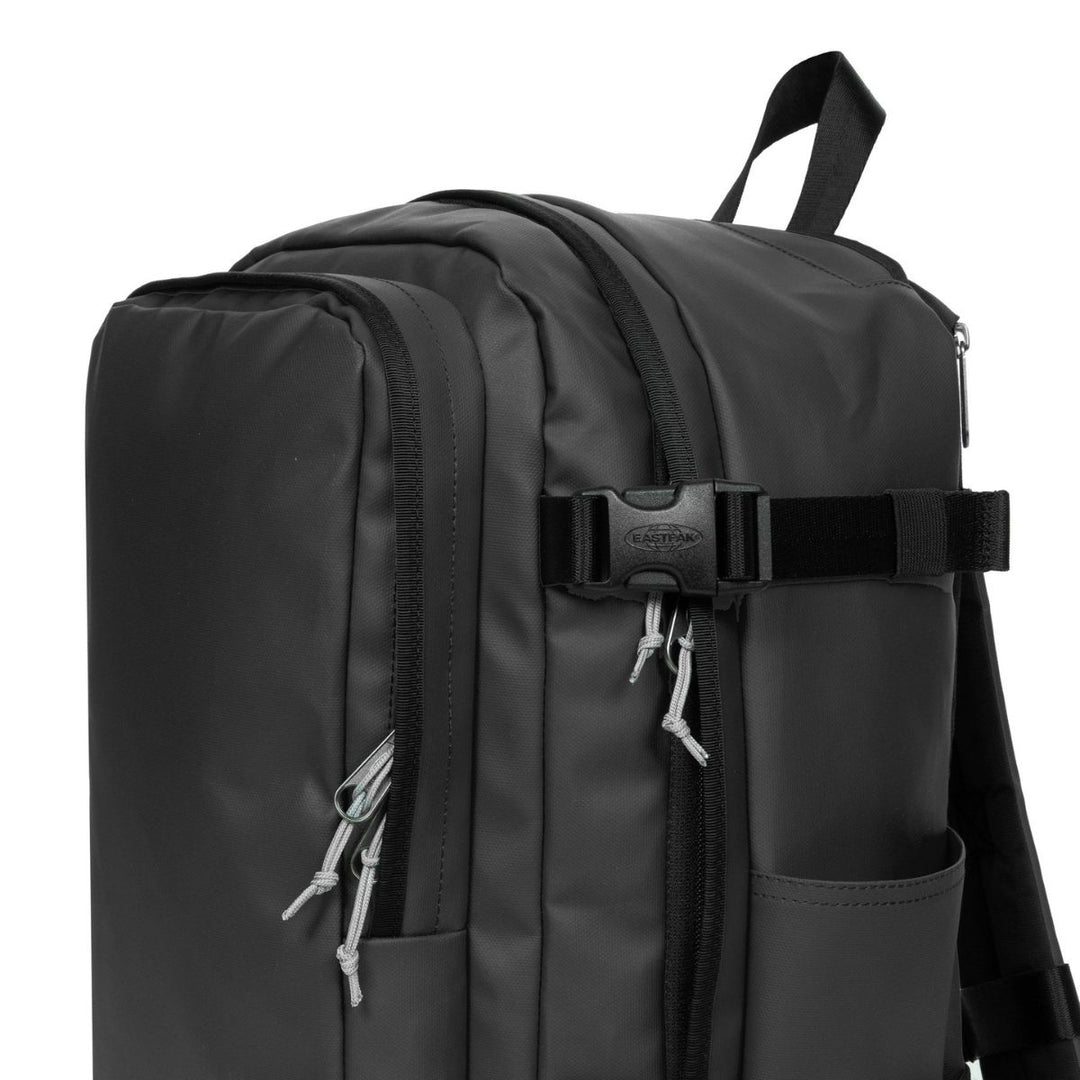 Voorzijde van de Eastpak Cabin Pak'r underseater rugzak tarp black #kleur_tarp-black