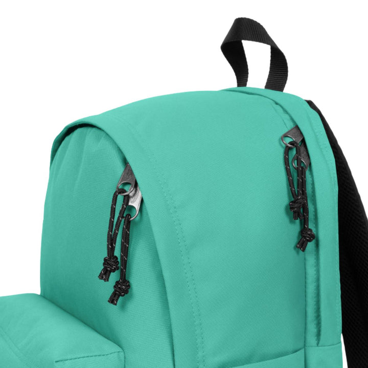 Bovenkant van de Eastpak Day Office laptop rugzak in aquamarine #kleur_aquamarine