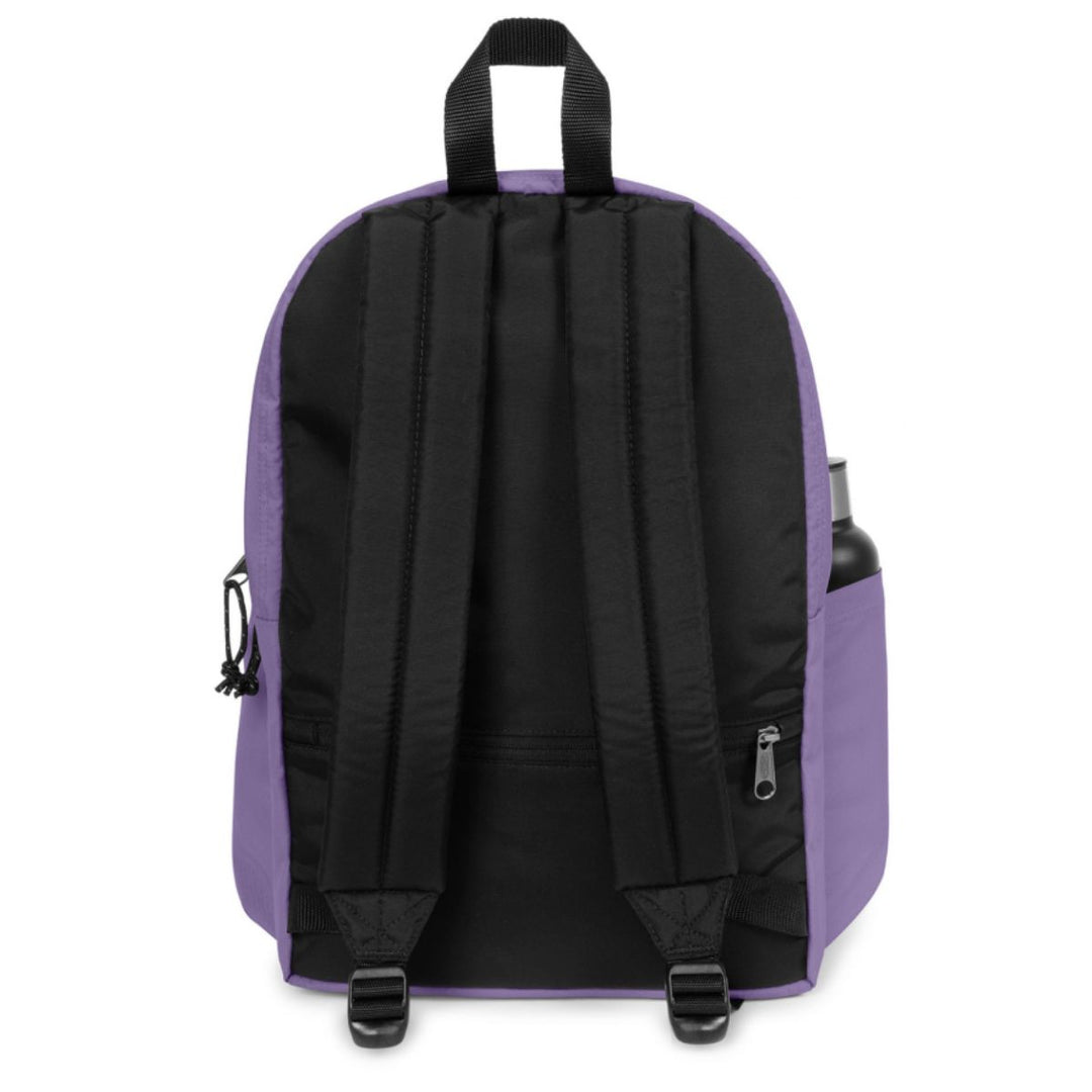 Achterkant van de Eastpak Day Office laptop rugzak in dahlia-purple #kleur_dahlia-purple