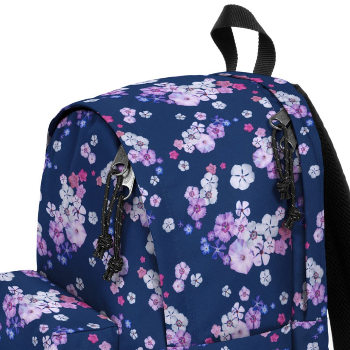 Details van de print van de Eastpak Day Office laptop rugzak in floralbloomnavy #kleur_floralbloomnavy