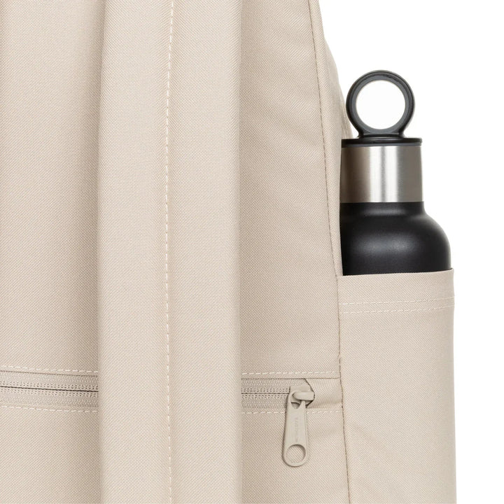 Waterfles houder in gebruik #kleur_monotone-beige