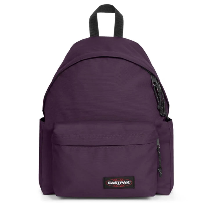Voorkant van de Eastpak Day Pak'R laptop rugtas blackberry #kleur_blackberry