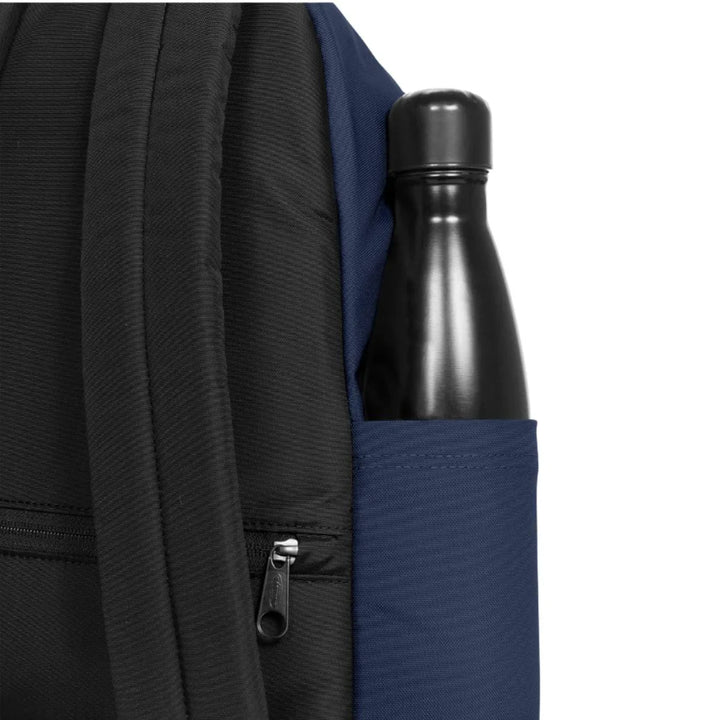 Waterfles houder in gebruik #kleur_navy