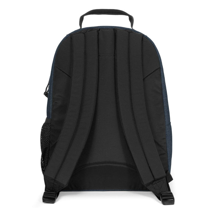 Achterkant van de Eastpak Morius laptop rugzak triple-denim #kleur_triple-denim