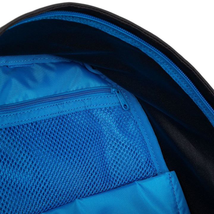 Binnenkant van de Eastpak out of office laptop rugzak 16 inch kontrast-bubble #kleur_kontrast-bubble