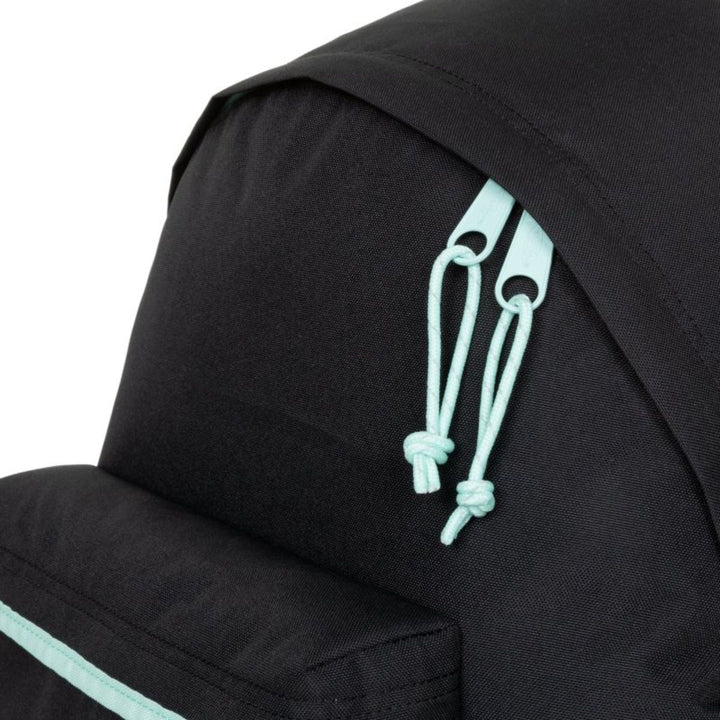 Details van het materiaal van de Eastpak padded pak'r rugzak kontrast-polar #kleur_kontrast-polar