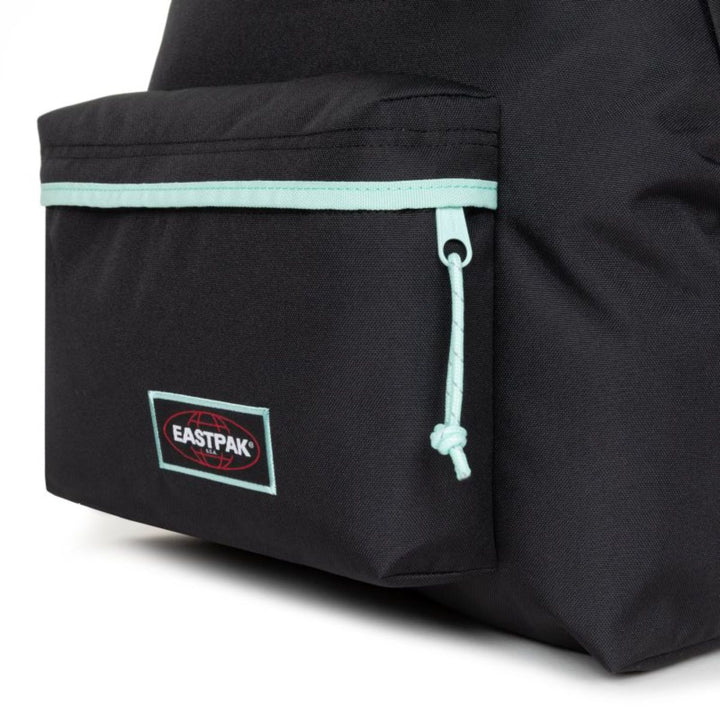 Voorvak van de Eastpak padded pak'r rugzak kontrast-polar #kleur_kontrast-polar