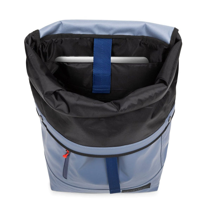 Binnenkant van het materiaal van de Eastpak Roll top bike tarp-kontrast-cobble #kleur_tarp-kontrast-cobble