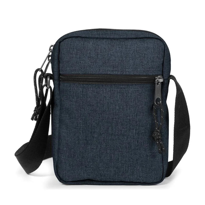 Achterkant van de Eastpak The one schoudertas in Triple-Denim #kleur_triple-denim