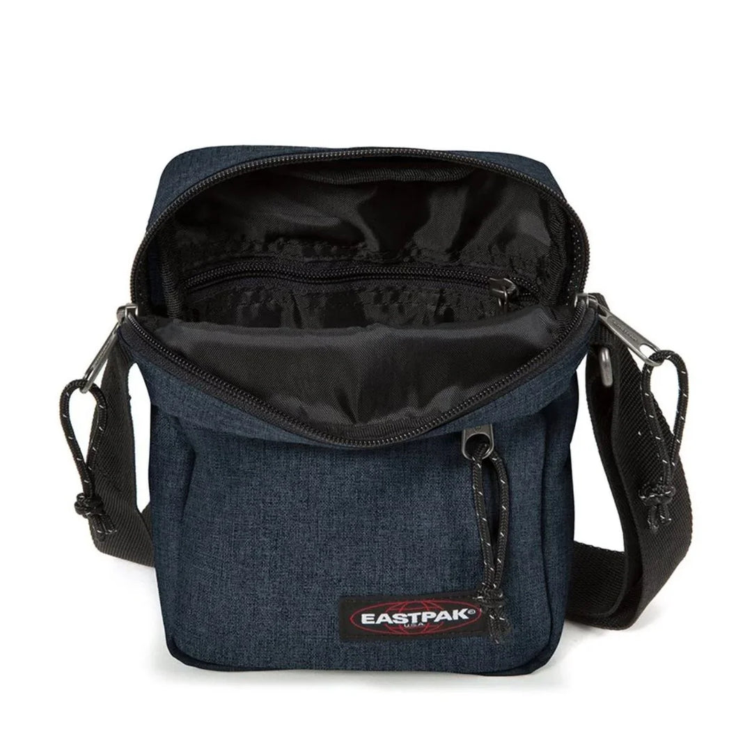 Binnenkant van de Eastpak The one schoudertas in Triple-Denim #kleur_triple-denim