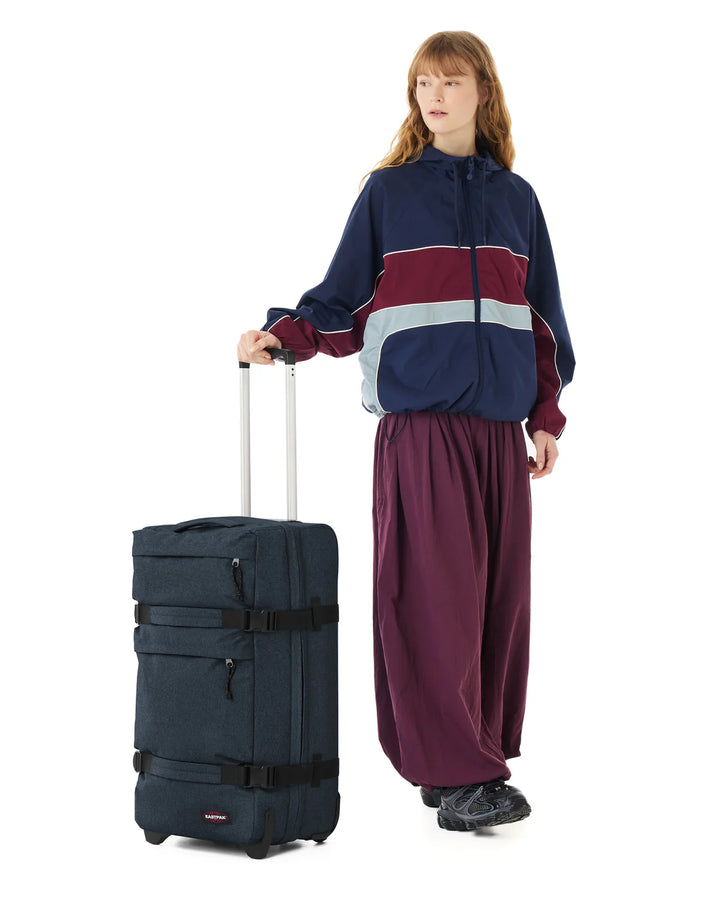 eastpak Transi'R plus reistas op wielen in gebruik #kleur_jeans