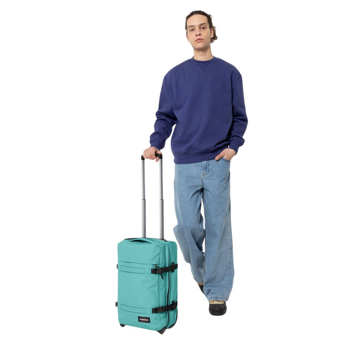 De Eastpak Transit'r S Handbagage stream-blue in gebruik #kleur_stream-blue