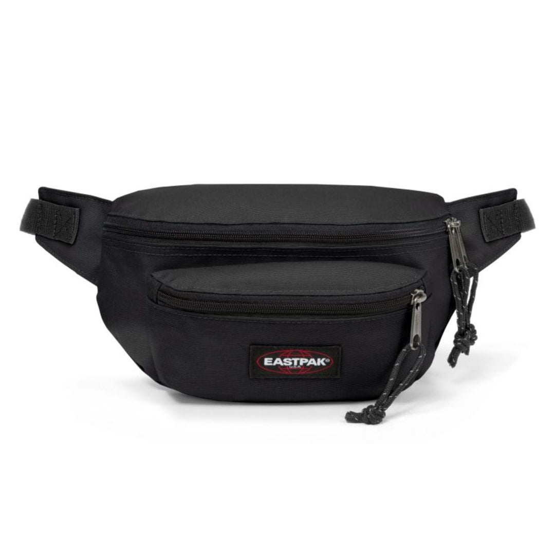 Voorkant van de Eastpak Doggy bag zwart #kleur_zwart